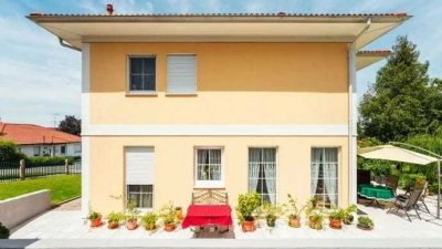 Provisionsfrei! Charmantes Einfamilienhaus im Toskana-Stil  in Bayerbach/ Niederbayern zu verkaufen