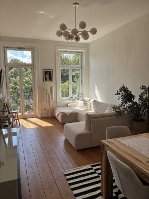 Traumhafter teilmöblierter Altbau, Abschlag 3.500€