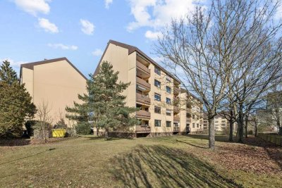 Provisionsfrei – Helle, sanierte 3-Zimmer-Wohnung mit Aufzug, Balkon und Weitblick