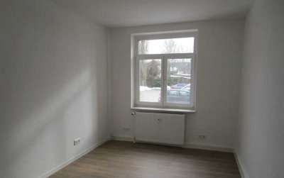 Moderne 6-Raum-Wohnung Erdgeschoss mit Balkon und Stellplatz