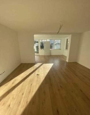 3,5 Zimmer Einliegerwohnung mit Terrasse  in sehr ruhiger Lage