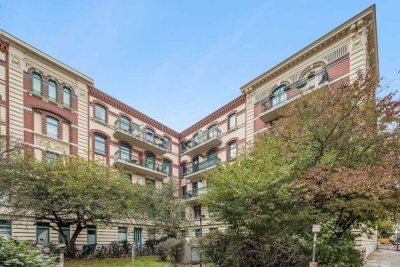 Ihr neues Zuhause: kernsanierter Altbau mit Balkon