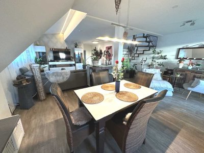 * * * Ideal für Eigennutzer * * *
Tolle 4,5-Zimmer-Mais.-ETW mit herrlichem Balkon u. TG-Stellplatz