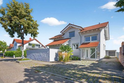 Gepflegtes 1–2-FH in Karlsdorf-Neuthard mit großzügigem Raumangebot & vielseitigem Wohnkonzept