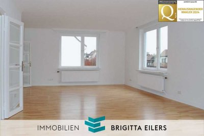 Helle, großzügige 2-Zi. Wohnung mit XXL-Dachterrasse und Einbauküche in beliebter Lage Findorffs!!