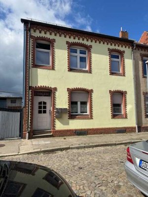 3-Familienhaus-Reihenmittelhaus- in der Elbestadt Tangermünde