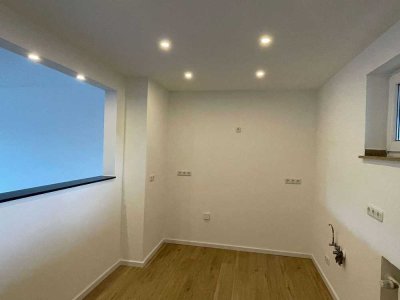 Erstbezug nach Sanierung mit Balkon: ansprechende 2-Zimmer-Wohnung in Hückelhoven