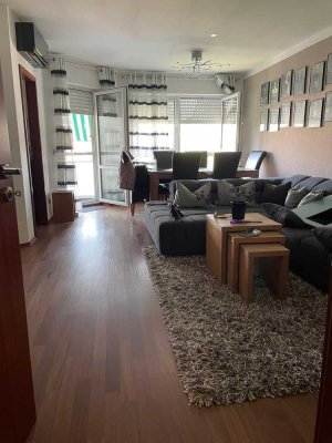 3-Zimmer Wohnung mit 78 m² in Frankfurt-Nied - TG- Balkon - Klima - Kamin - Provisionsfrei