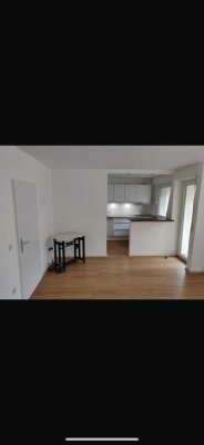 Modernisierte 1-Zimmer-Wohnung mit Balkon in Köln