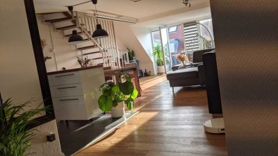 Helle 3-Zimmer Dachgeschoss Maisonette Wohnung mit 84 m² in Mülheim an der Ruhr