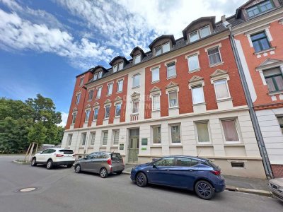 Großzügige DG-Maisonette mit Südbalkon, Einbauküche und 3 Bädern im Leipziger Süden