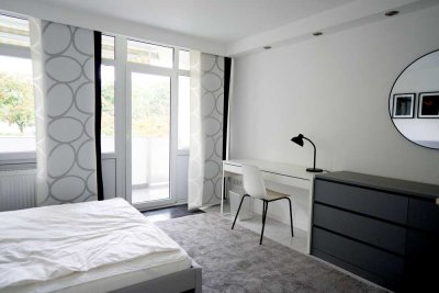 WG-Neugründung – Zimmer in neu renovierter & möblierter Wohnung mit Balkon