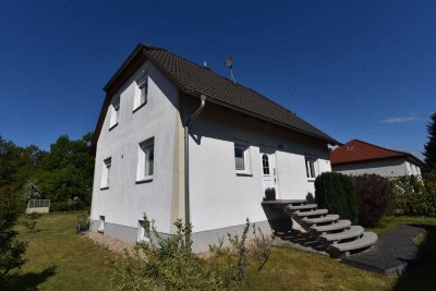 Endlich Platz für alle- Haus mit Vollkeller und großem Grundstück