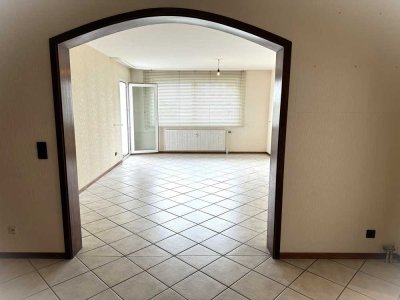 Attraktive, helle 3-Zimmer-Wohnung
mit Balkon