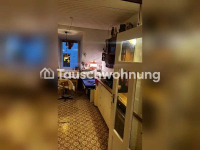 Tauschwohnung: Altbauwohnung 2.St teils renoviert 65qm 2 Zimmer + Wohnküche