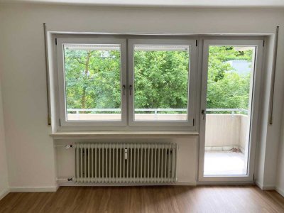 Moderne 3-Zimmer-Wohnung mit viel Licht, EBK und sonnigem BALKON