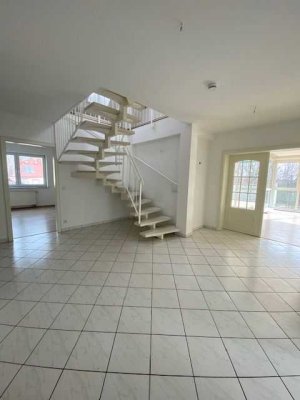 Attraktive 5-Raum Maisonettenwohnung mit Balkon (2.OG)