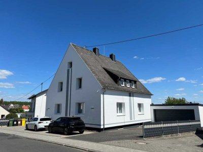 Kapitalanlage! Attraktives Mehrfamilienhaus mit Garage und Garten in Görgeshausen