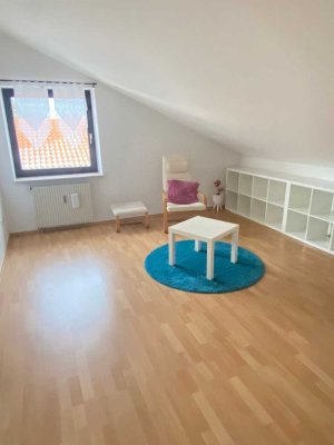 Ansprechende Lichtdurchflutete 2-Zimmer-Wohnung in Böblingen-Dagersheim
