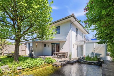 Dornbirn: Traumhaftes 4-Zi-Einfamilienhaus mit Wintergarten und Schwimmteich