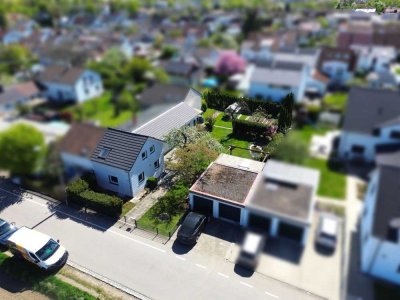Charmante Doppelhaushälfte mit schönem Garten in ruhiger Lage