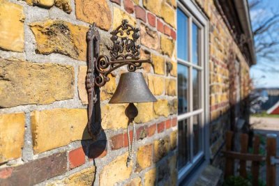 Modernes Wohnen im historischen Kätner-Haus mit traumhaftem Schleiblick