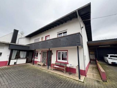 Ehemaliges Weingut - 1-2 Familienhaus mit großem Carport und Lager in Mölsheim