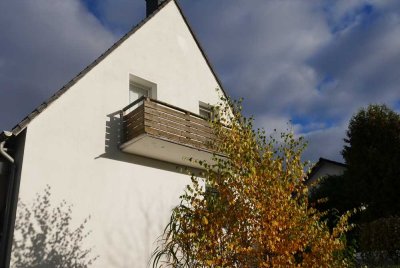 Schönes Einfamilienhaus mit Einliegerwohnung und Baugrundstück in Fissenknick Horn-Bad Meinberg