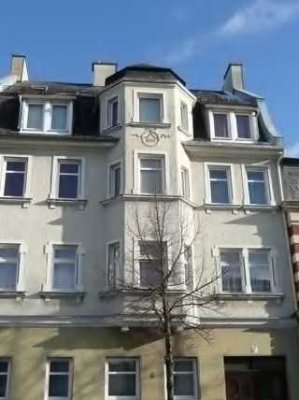 Wie wär's damit? Viel Platz in der großen Vier-Zimmer-Wohnung