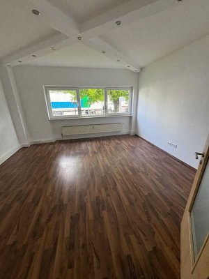 Erstbezug nach Sanierung: Freundliche 5-Raum-Wohnung in Mainhausen