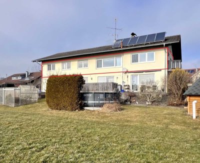Naturnah und mit traumhafter Aussicht! Bezugsfreie 2,5-Zimmerwohnung und vermietete 3-Zimmerwohnung