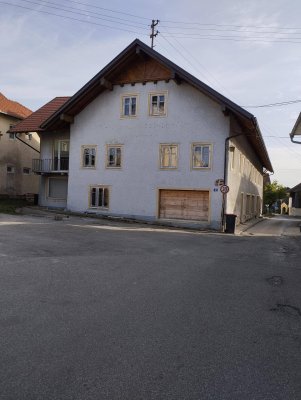 geräumiges Haus im Zentrum von Gaspoltshofen