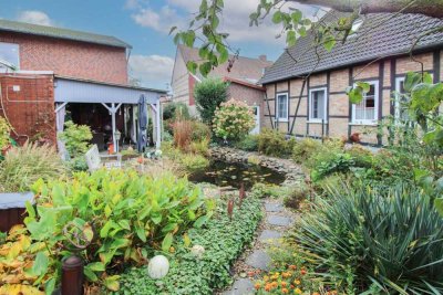 Zweifamilienhaus mit effizienter Nahwärme und flexiblem Wohnkonzept in Wahrenholz