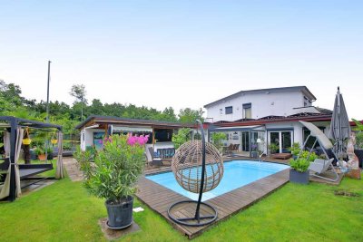 Mehrfamilienhaus-Ensemble mit 7 Wohnungen, Pools, Whirlpool & Outdoor-Küche in Bad Bellingen