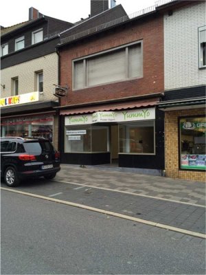 Wohn- und Geschäftshaus zentral in Würselen - vermietete 88 m² Wohnfläche und 80 m² Gewerbefläche
