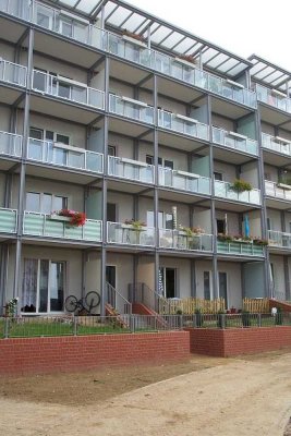 Schöne 2 - Raumwohnung am Friedenshof mit Balkon und Badewanne!