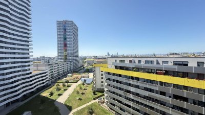 Möblierte 3 ZIMMER im 10. Stock mit herrlichem Ausblick auf die City-Line: 2 Minuten zur U-Bahn: