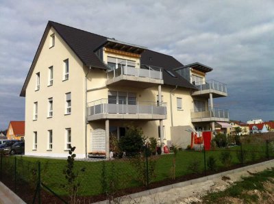 80qm Wohnung mit Balkon und Einbauküche in Schwandorf