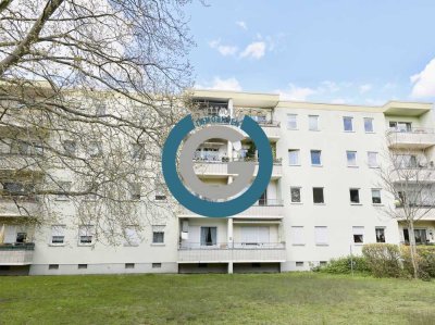 HELLE WOHNUNG MIT LOGGIA & BLICK INS GRÜNE - GUTER SCHNITT -  BEZUGSFREI AB 07/2026