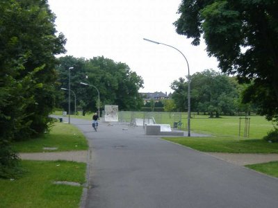 4 Zimmer - 92 m² - 2 Balkonen in unverbaubare Parklage
