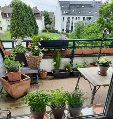 Helle 3,5-Zimmer Maisonette-Wohnung im 2. OG in ruhiger naturnaher Lage in Bonn-Duisdorf