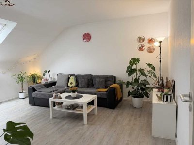 � Gemütliche Dachgeschosswohnung in Bonn-Pennenfeld – Ihr neues Zuhause wartet!