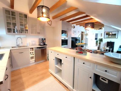 **Helles Wohnparadies mit Terrasse und Einbauküche – moderne 4-Zimmer-Wohnung in Bobingen**