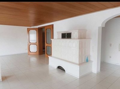 Attraktive 3,5-Zimmer-Erdgeschosswohnung mit EBK in Schönbrunn