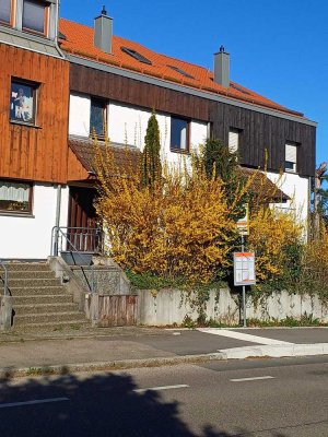 Reihenhaus mit EBK in zentraler Lage von Gammelshausen