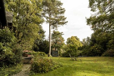 Herrschaftliches Anwesen auf ca. 2.600 qm großem parkähnlichen Grundstück in Bestlage von Kronberg