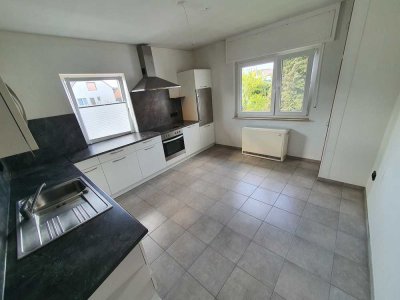 Schön geschnittenes Einfamilienhaus in einer Sackgasse ohne Durchgangsverkehr