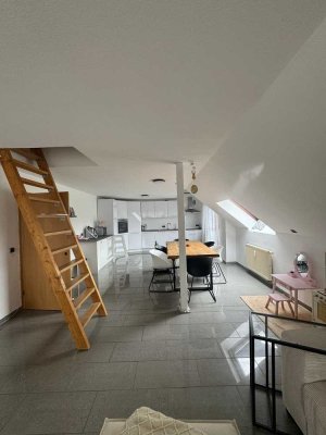 Ansprechende 4-Zimmer-Wohnung mit Balkon in Abtsteinach