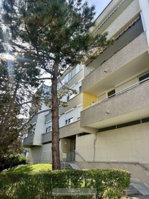 DIREKT AM KURPARK BAD VÖSLAU - SONNIGES FAMILIENEIGENTUM MIT LOGGIA IN TOPZUSTAND
