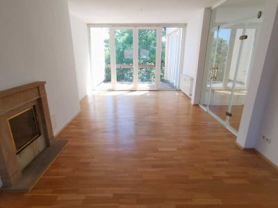Residenz im Waldstraßenvierte! Schicke 4-Raum-Wohnung mit Terrasse